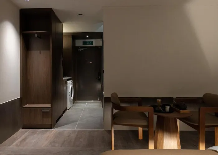 Loop Retreat By Anook Hongdae Hotel Seul
