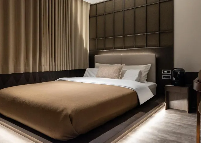 Loop Retreat By Anook Hongdae * Seul