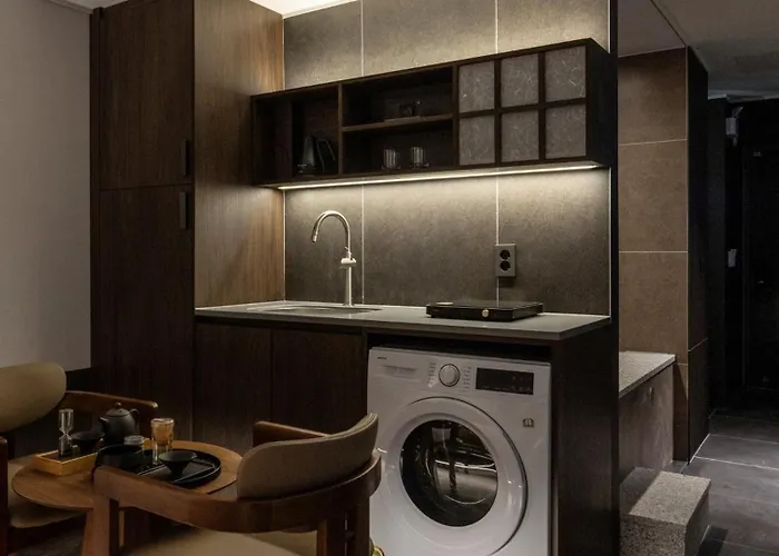 Loop Retreat By Anook Hongdae Hotel Seul