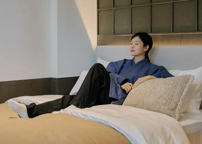 Hotel Loop Retreat By Anook Hongdae *
