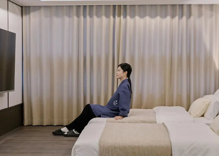 Hotel Loop Retreat By Anook Hongdae
